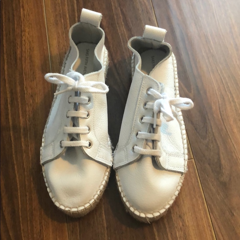 ☀️Saks Fifth Ave Espadrille kicks, white size 6